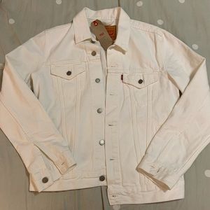 Levi’s oversized jean jacket